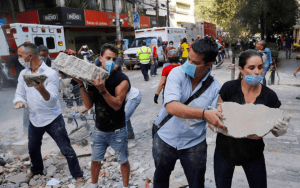 gestos de solidaridad de los mexicanos tras el terremoto 