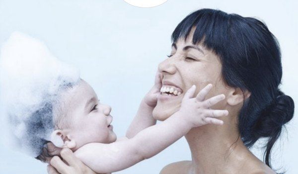 Baby Dove está inspirada en la fragancia real de los bebés